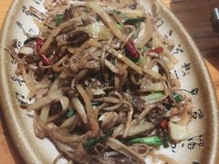 蘑菇-老家信阳菜(北京路店)
