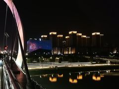 -南京眼步行桥