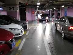 -大宁国际商业广场-地下停车库