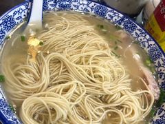 红汤面底-裕兴记•蟹黄面馆(人民广场店)