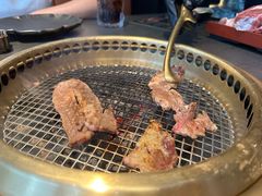 -铭牛烧肉·和牛海鲜自助(高新月牙湖店)