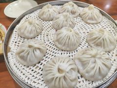 -正宗开封黄家灌汤小笼包子