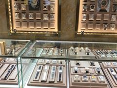 -亨得利名表服务中心(上海湾店)