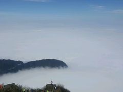 -峨嵋山金顶