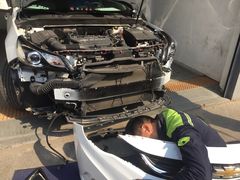 -蜂鸟快修喷漆钣喷汽修旗舰工厂(军工路店)