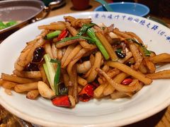 -吃饭皇帝大土家民族菜(正大广场店)