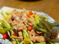 双椒鱼肚-阿婉贵州苗家酸汤鱼(梅林店)