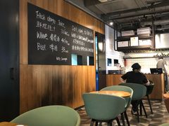 -Wagas沃歌斯(百盛优客店)
