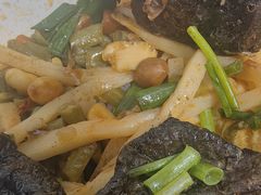 -柳州肥姨妈大骨螺蛳粉(东靖路店)