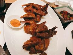 脆皮乳鸽-芙蓉堂(武汉天地店)