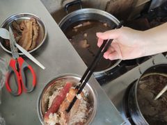 -梁阿婆廿年老牌扣肉糯米饭