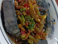 -黑白电视长沙小吃(美林M·LIVE天地东座店)