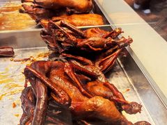 -狗撵鸭(泰山公寓店)