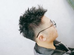 -诗悦发型烫染SALON