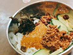-灵芝妹子海鲜米线(香炉礁山姆店)