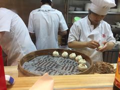 -凤起龙游老面包子(凯德晶品店)