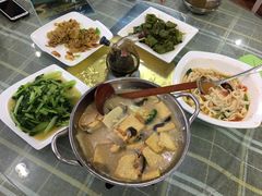 -天天向上素食餐厅(五台山店)