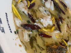 -渔语鱼酸菜鱼新川菜(来福士店)