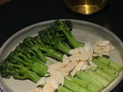 西兰花-Ameigo梅果·云贵川bistro(长宁来福士店)