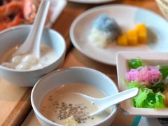 -彩虹云霄酒店75层国际自助餐