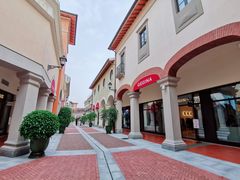 -佛罗伦萨小镇广佛名品奥特莱斯(疏港路店)