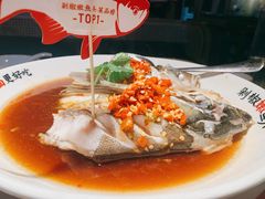 剁椒嫩鱼头-湘阁里辣(南联锦泰城店)