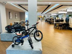 -上海宝信宝马4S店