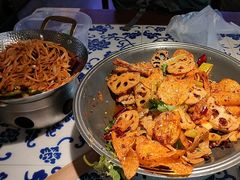 -川流不息·地道川菜·小龙虾(新松江路店)