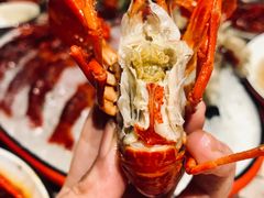 -虾弄弄海派小龙虾·牛羊蝎子火锅