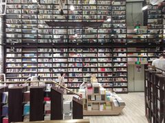 -钟书阁(群光广场店)