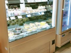 面包甜点陈列柜-巴黎贝甜(国贸店)