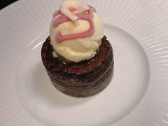 -弦月窗LUNETTE BY AMANDA(复兴路店)