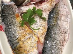 -忘情水鱼头·鲜鱼火锅(滨江中路店)