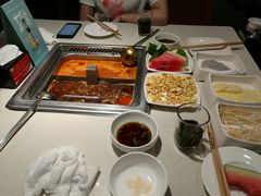 鸳鸯锅-海底捞火锅(亲子主题北金鹰店)