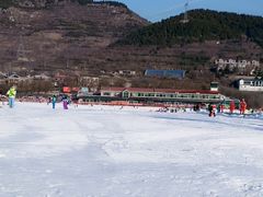 -济南卧虎山滑雪场