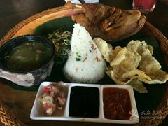 -Pundi Pundi Restaurant