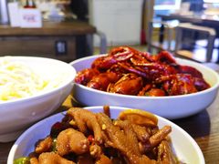 -龙巢盱眙龙虾·牛蛙·烧烤宵夜(八卦岭店)