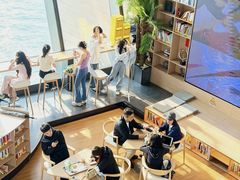 -抱抱地球咖啡馆(国家海洋博物馆店)