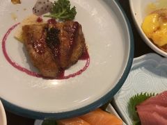 -半岛翡丽海鲜自助餐厅(观风亭店)
