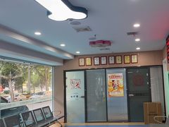 -天使宠物医院·犬猫分诊(彩虹店)