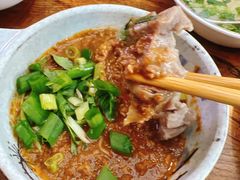-毛辣果·贵州红酸汤牛肉火锅(西单店)