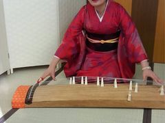 -东京都浅草樱花和服租赁店