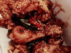 -BHC炸鸡(明洞总店)