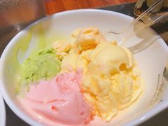 草莓冰激凌-汉巴味德(大悦城店)