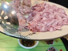 天衣无缝拼一两肉-华哥新鲜猪精品美食