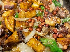 -老钟家烤羊排·敦伊阁清真餐厅胡羊焖饼