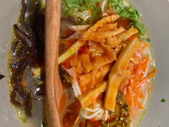苗家口味酸笋宽粉-百春原湖南牛肉粉(百联世纪店)