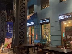 -香巴拉云南餐厅(华莱坞店)