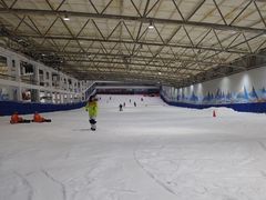-乔波室内滑雪场