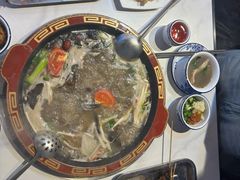 -牛得很·鲜牦牛肉烧烤·牛羊肉菌汤锅(康定店)